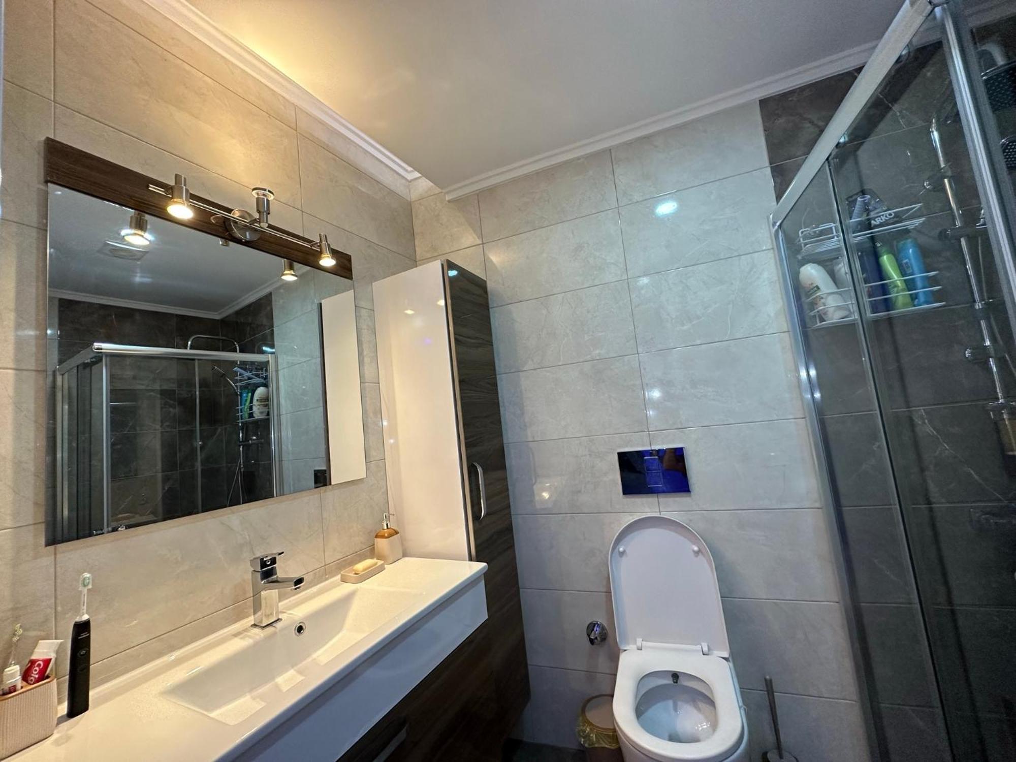 Lumos All-in In Luxury Full Facilities Apartament *